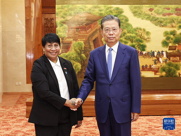 赵乐际同基里巴斯议长里特举行会谈