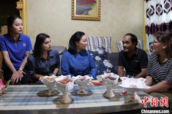 新疆人大代表：各尽其职助民解困