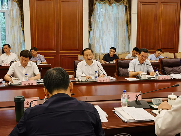  绷紧安全之弦 夯实生产之基