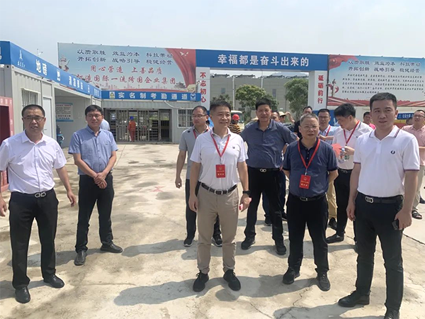  稳就业 保民生 促发展