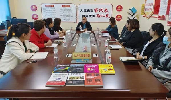  黑龙江漠河：“蓝莓”小镇绘就人大代表联络站新画卷