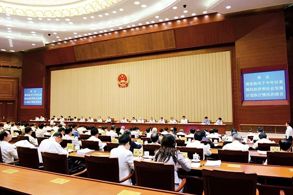  中国经济持续回升向好